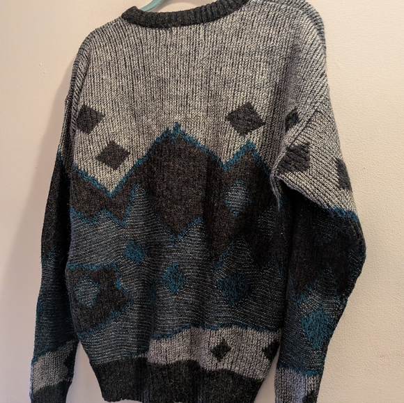 Vintage Sweater - Picture 6 of 7